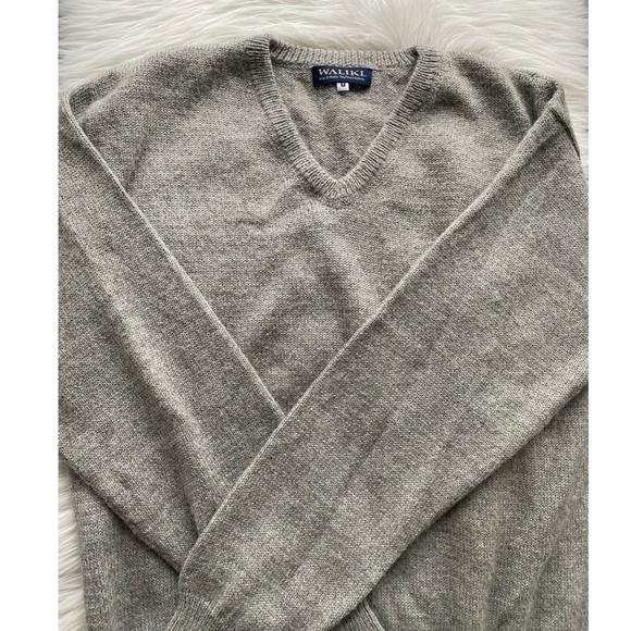 Waliki Alpaca V Neck Sweater - Picture 3 of 8